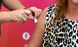 Santa Fe superó las 430.000 vacunas antigripales aplicadas
